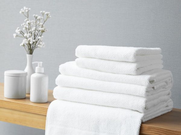 Saiba como usar o kit de toalhas na decoração do banheiro