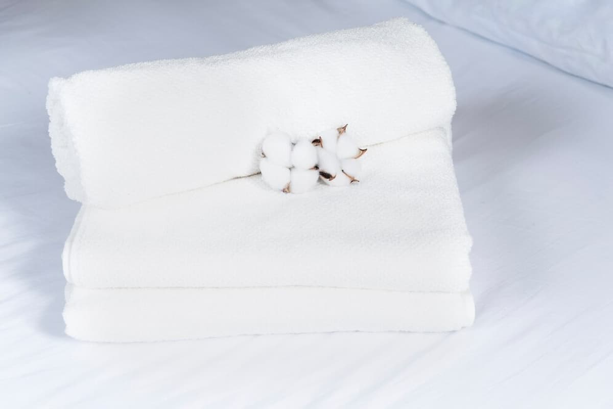 4 Melhores tecidos para toalhas de banho que enxugam bem